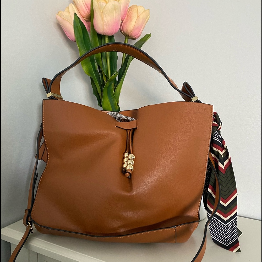 Hand bag
